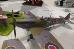 III-Konkurs-Modeli-Kartonowych-Kartonowa-Syrenka-2025-92