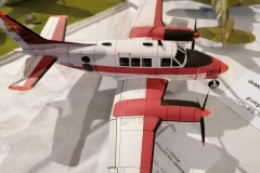 Kartonowa-Syrenka-Warszawa-2023-04